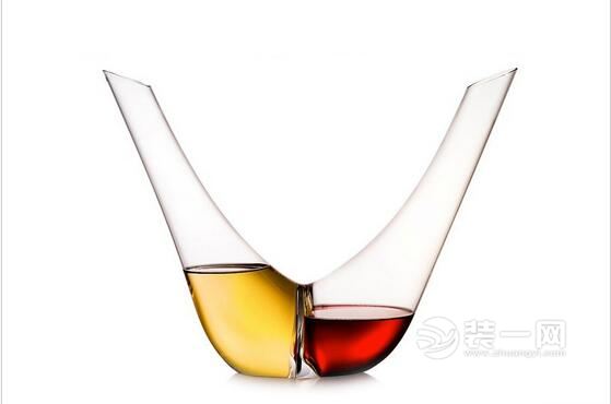 家居创意红酒瓶装修效果图