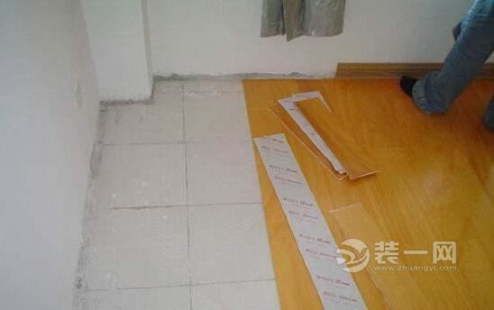 地砖上铺地板效果图