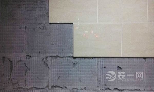 如何解决卫生间瓷砖脱落问题